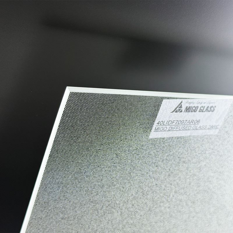 AR DIFUST GLASS